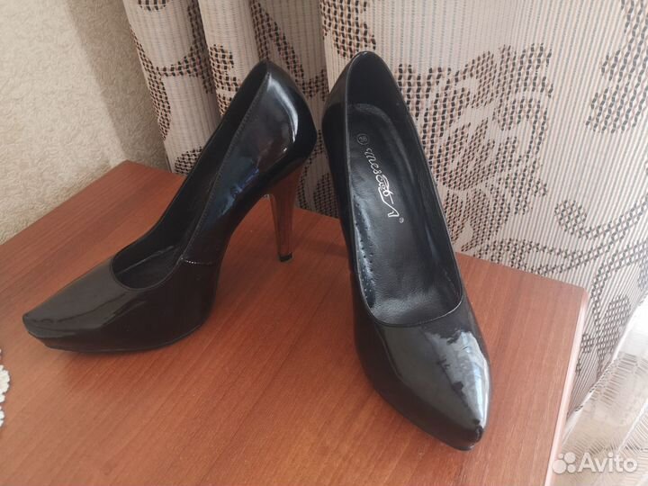 Туфли новые 36 размер