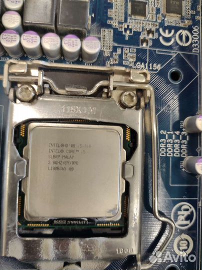 Материнская плата с процессором и памятью