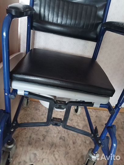 Стул-коляска туалет