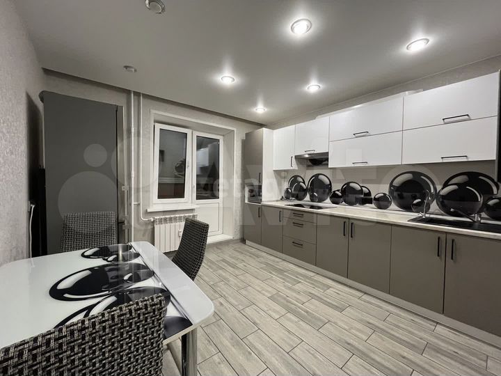 2-к. квартира, 59,3 м², 1/16 эт.