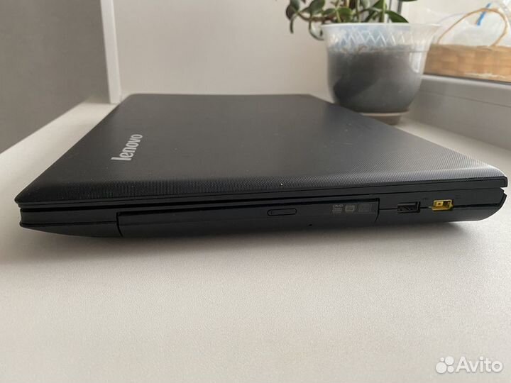 Ноутбук lenovo