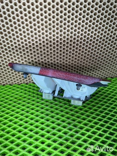 Задний фонарь левый внутренний Mercedes CLK w208