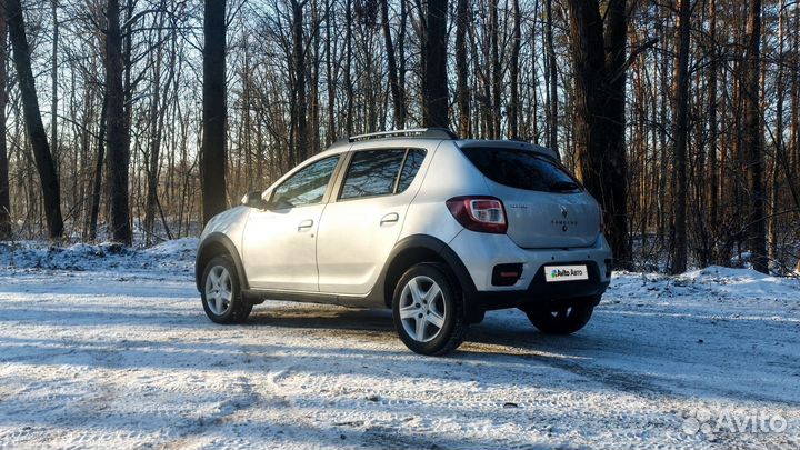 Renault Sandero Stepway 1.6 МТ, 2015, 222 000 км