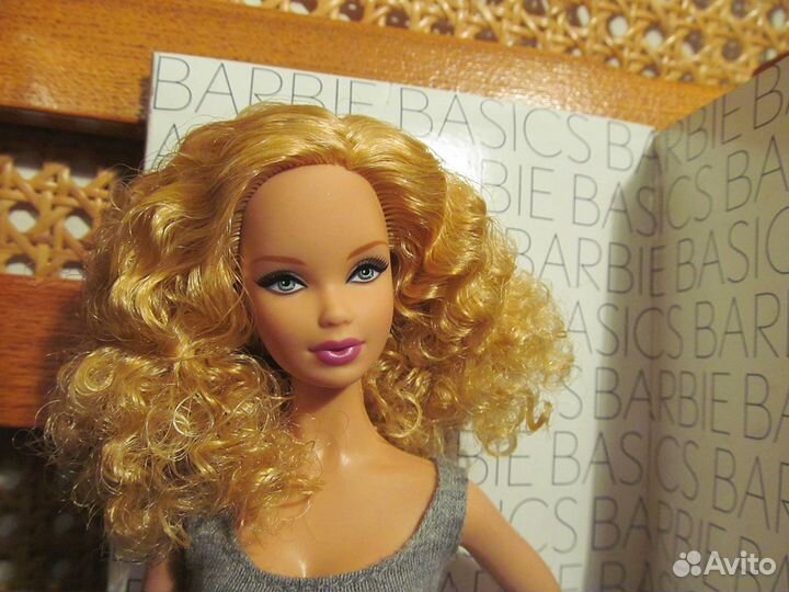 Кукла Barbie Basics 002 model 03