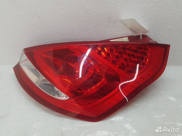 Фонарь задний правый Ford Fiesta