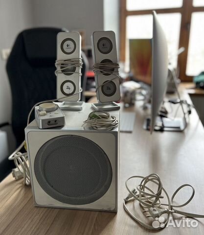 Сабвуфер, Колонка Logitech