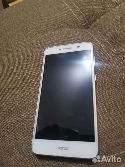 Телефон Huawei А5 (Lyo-L21)