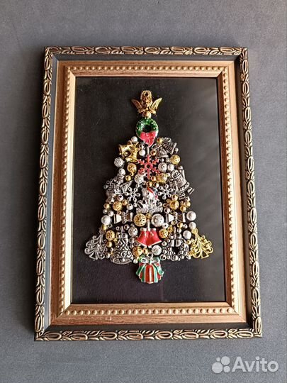 Авторское панно ёлка из бижутерии в рамке