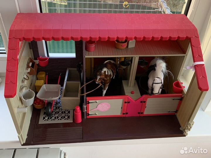 Домик кукольный стойло
