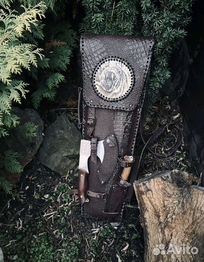 Набор шампуров в кожаном чехле 