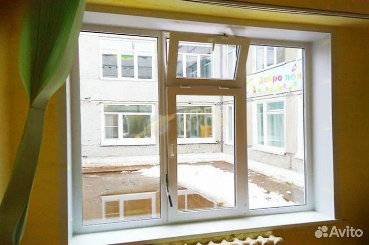 Пластиковое окно с форточкой. Рассрочка без банка