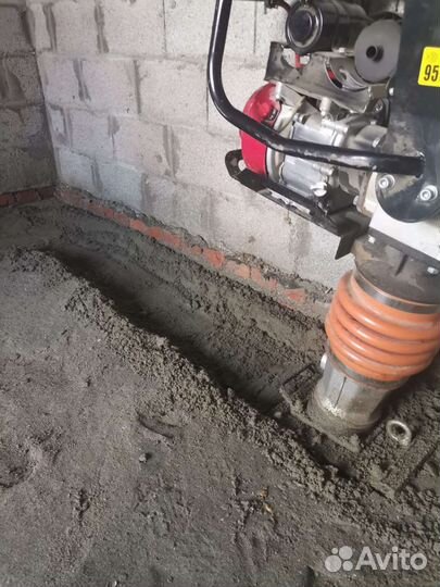 Уплотнение (трамбовка) грунта