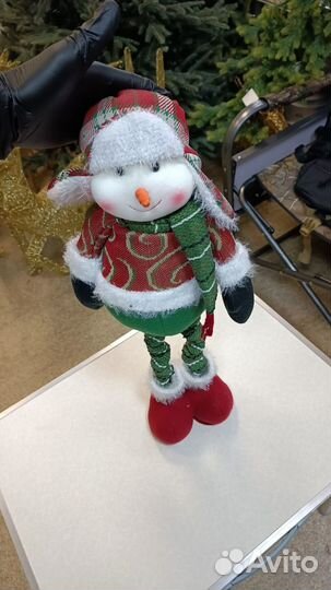 Плюшевый снеговик