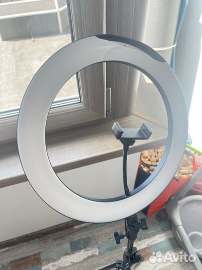 Кольцевая лампа со штативом бу