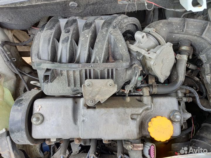 Впускной коллектор под Е-газ Лада Гранта Калина