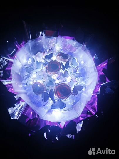 Светящийся букет из бабочек