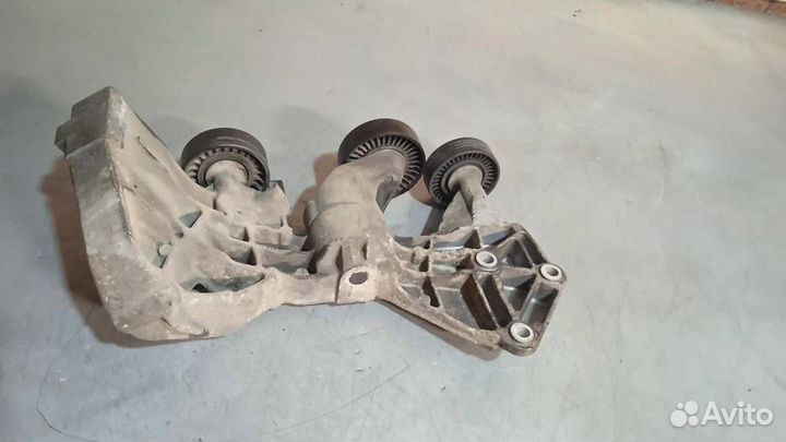 Кронштейн генератора Mercedes-Benz A-Класс W168