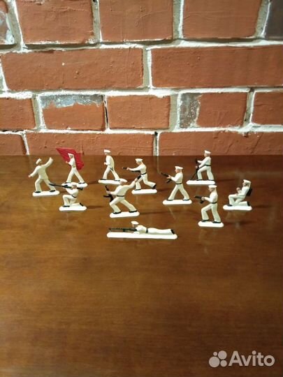 Набор фигурок матросов