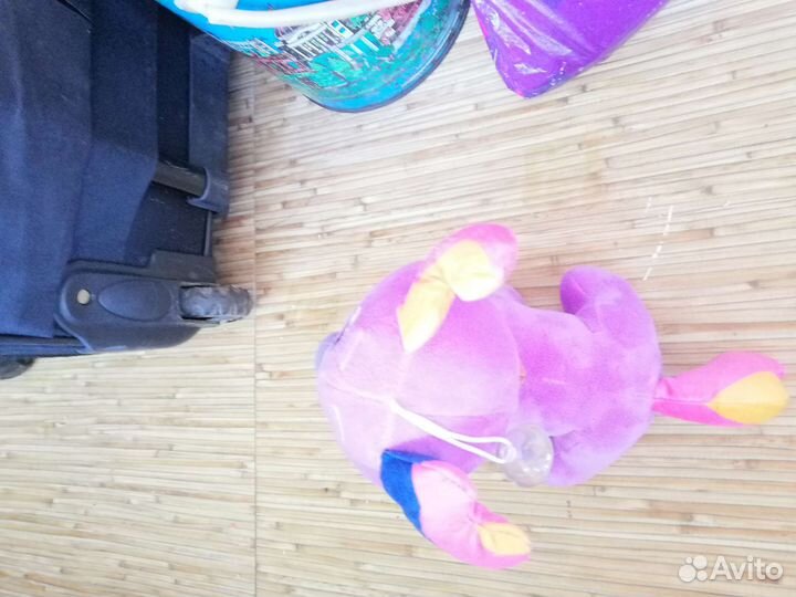 Собака игрушка