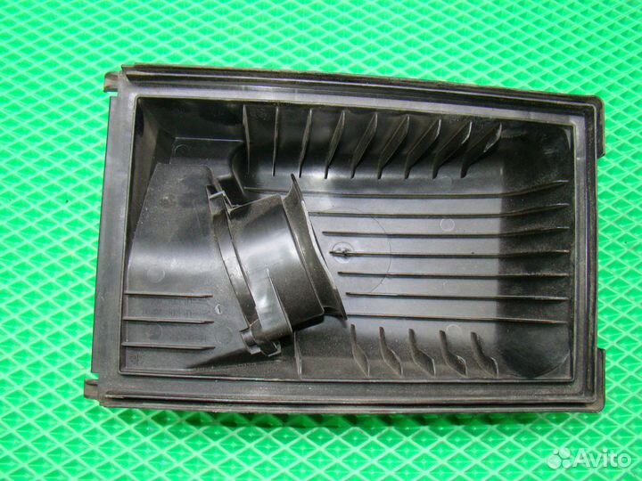 Крышка корпуса воздушного фильтра BMW 7 E65 бмв