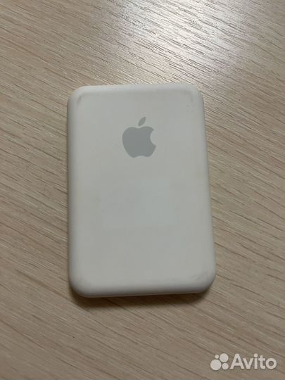 Внешний аккумулятор apple