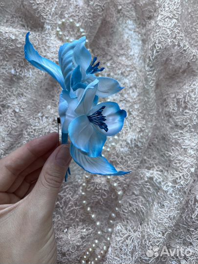 Брошка цветок Нежность