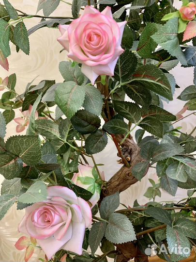 Искусственное дерево в горшке Роза