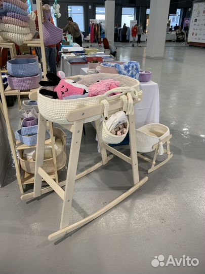 Люлька с подставкой качалкой для новорожденных