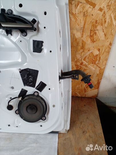 Дверь задняя левая Лада Веста