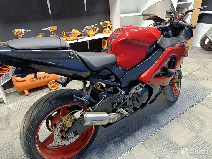 Honda cbr 929 rr fireblade