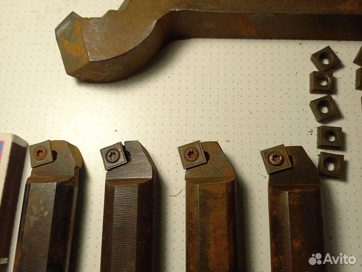 Резцы токарные