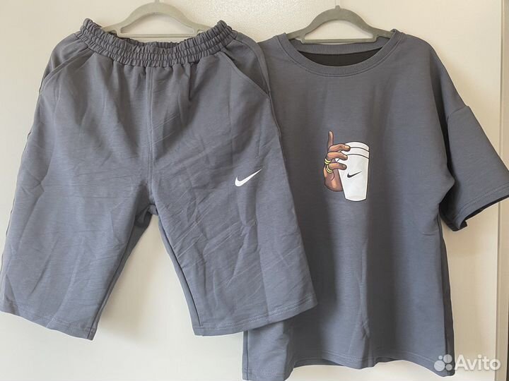 Шорты с футболкой Nike