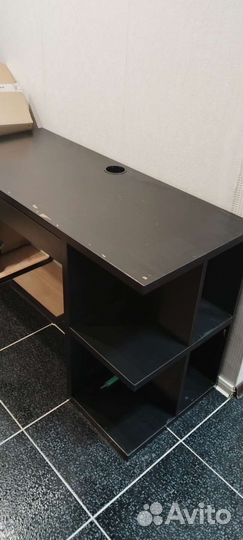 Письменный стол IKEA