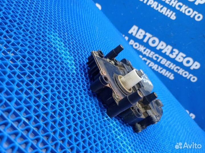 Моторчик стеклоподъемника Audi A6C5 седан AGA 1997