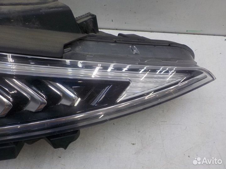 Фара правая Hyundai Elantra