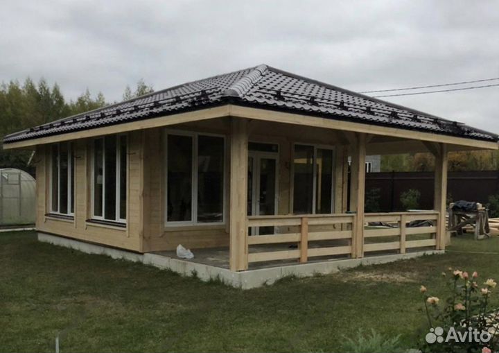 Беседка из дерева/остеклённая беседка