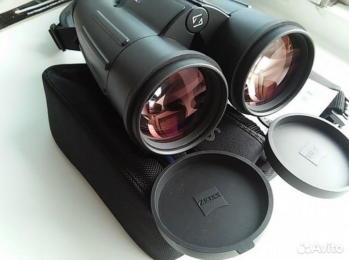 Бинокль Carl Zeiss Victory 8x42 T* FL