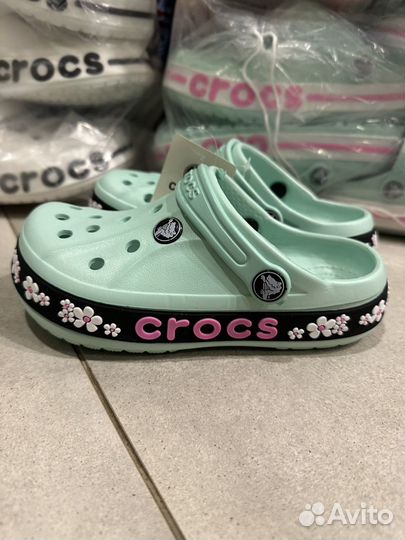 Новые crocs для девочек