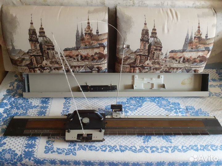 Вязальная машинка Нева-3