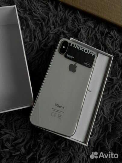 iPhone X, 64 ГБ