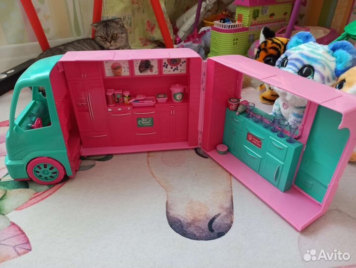 Игрушка фургон с мороженым