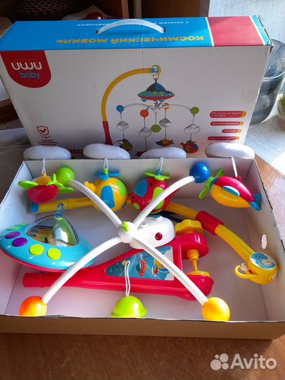 Мобиль в кроватку с пультом и проектором, 108 мело