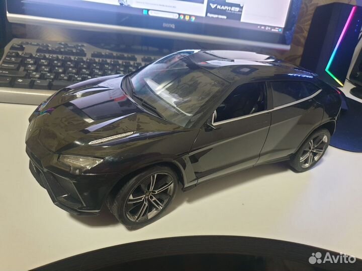 Машина радио Lamborghini Urus 1:14