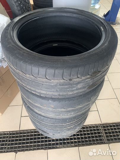 Pirelli P Zero 255/40 R19 100Y