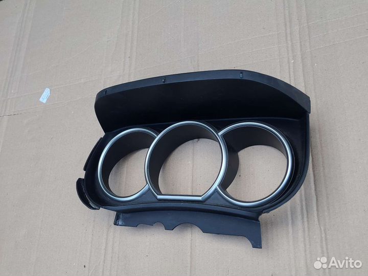 Накладка панели приборов Nissan Tiida C11