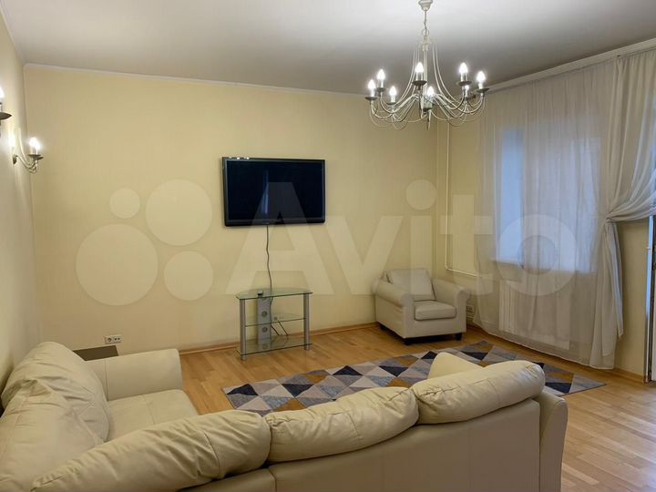 3-к. квартира, 90 м², 3/6 эт.