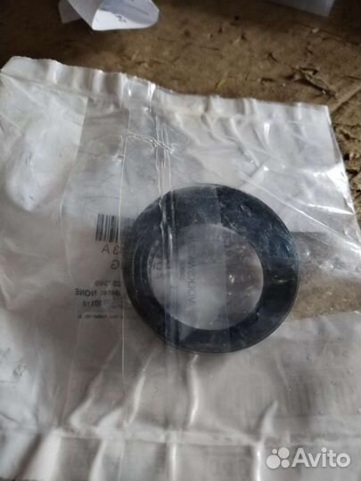 Сальник АКПП aq300