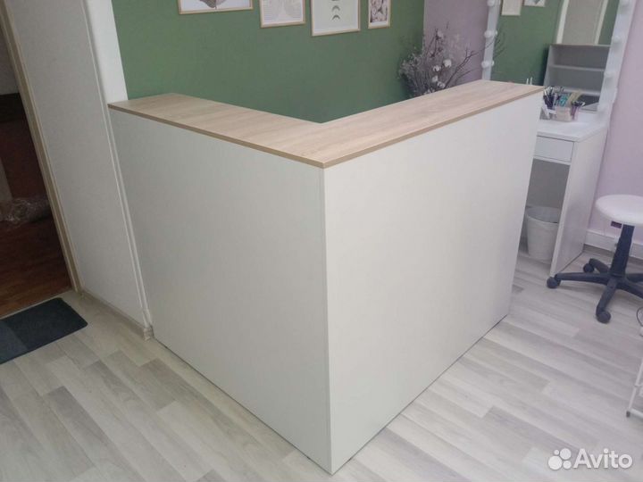 Стойка администратора, угловая, новая