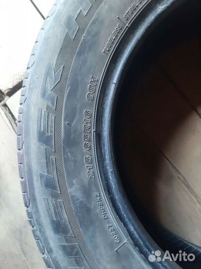 Bridgestone Dueler H/P Sport 215/65 R16 98H