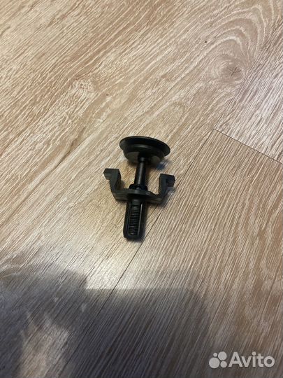 Клипса крепления радиатора A0009912595